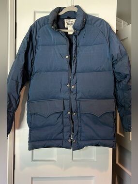 Vintage Woolrich Down Puffer Coat Jacket in Navy Men’s Medium ?